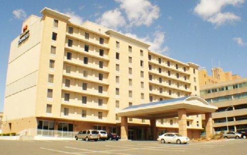 Holiday Inn Express Waterbury Exterior photo